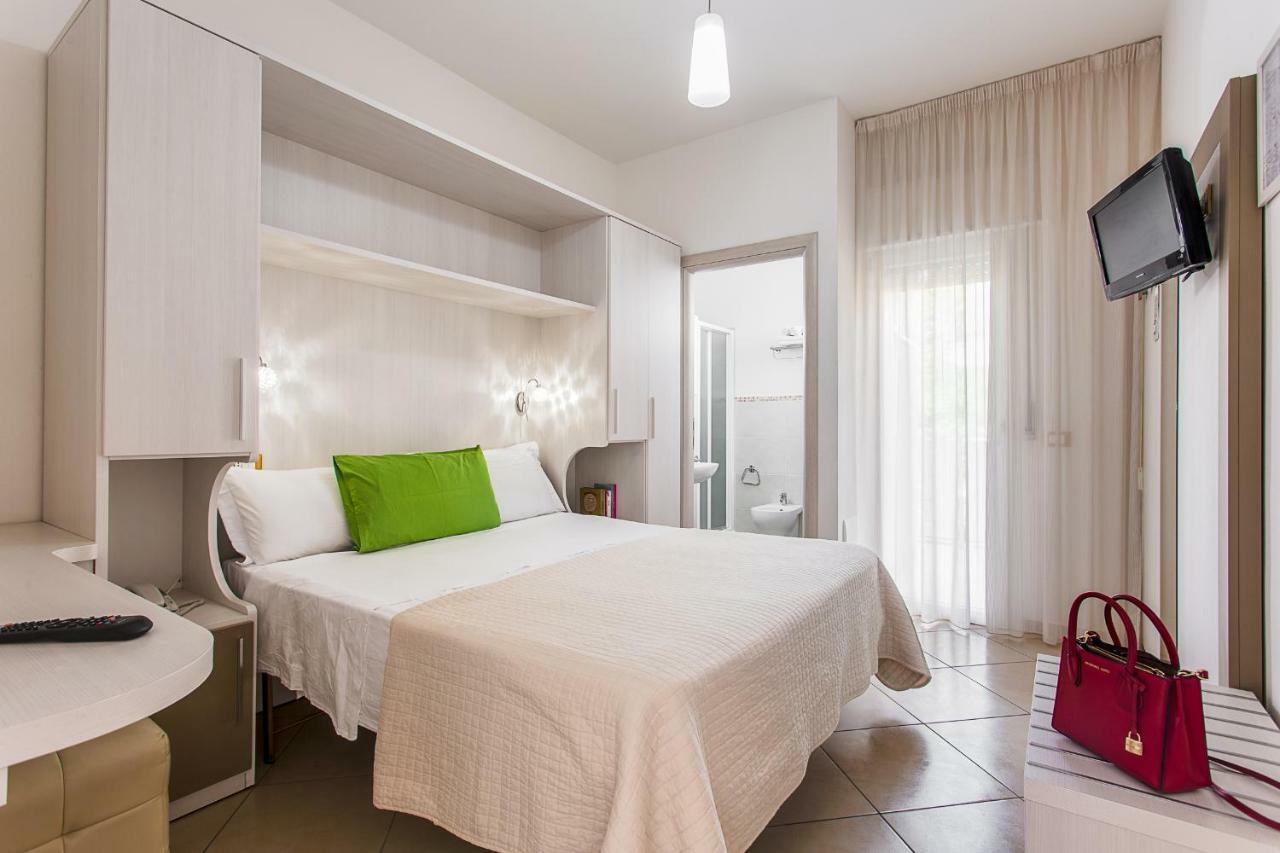 Anastasi Hotel E Residence Cervia Buitenkant foto