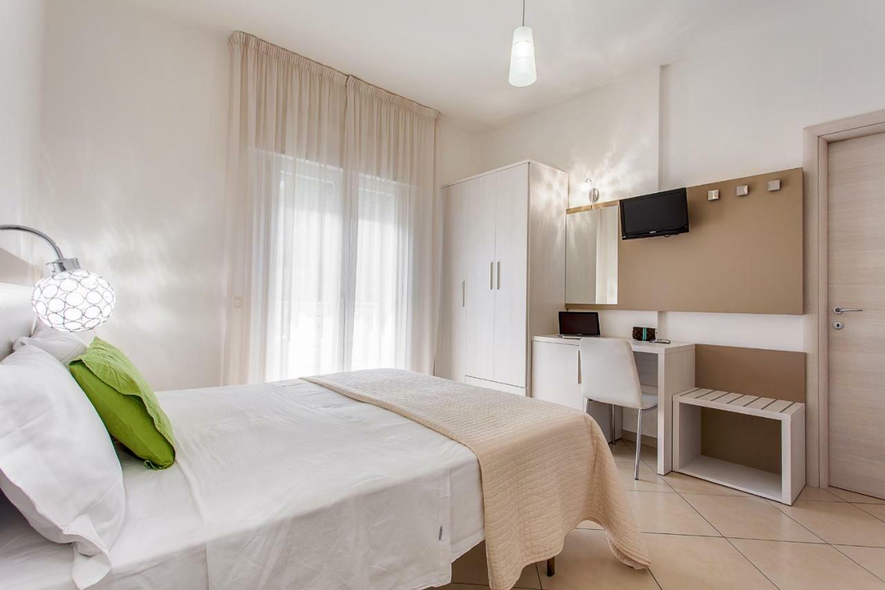 Anastasi Hotel E Residence Cervia Buitenkant foto