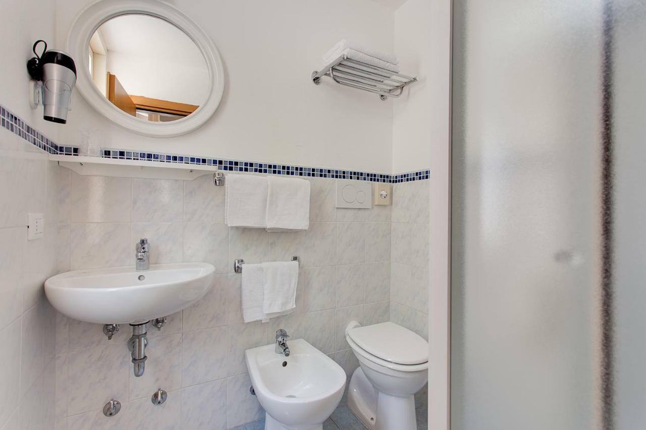 Anastasi Hotel E Residence Cervia Buitenkant foto