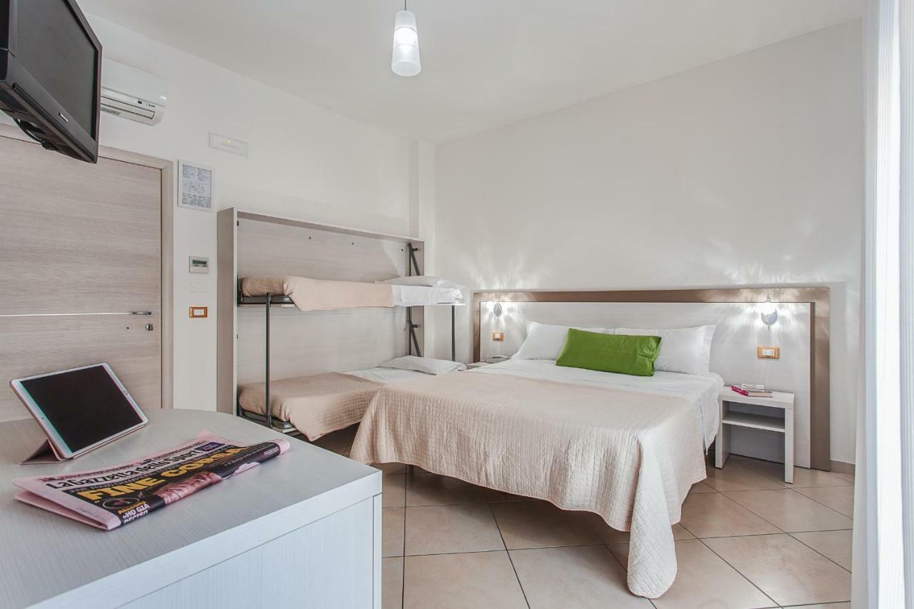Anastasi Hotel E Residence Cervia Buitenkant foto
